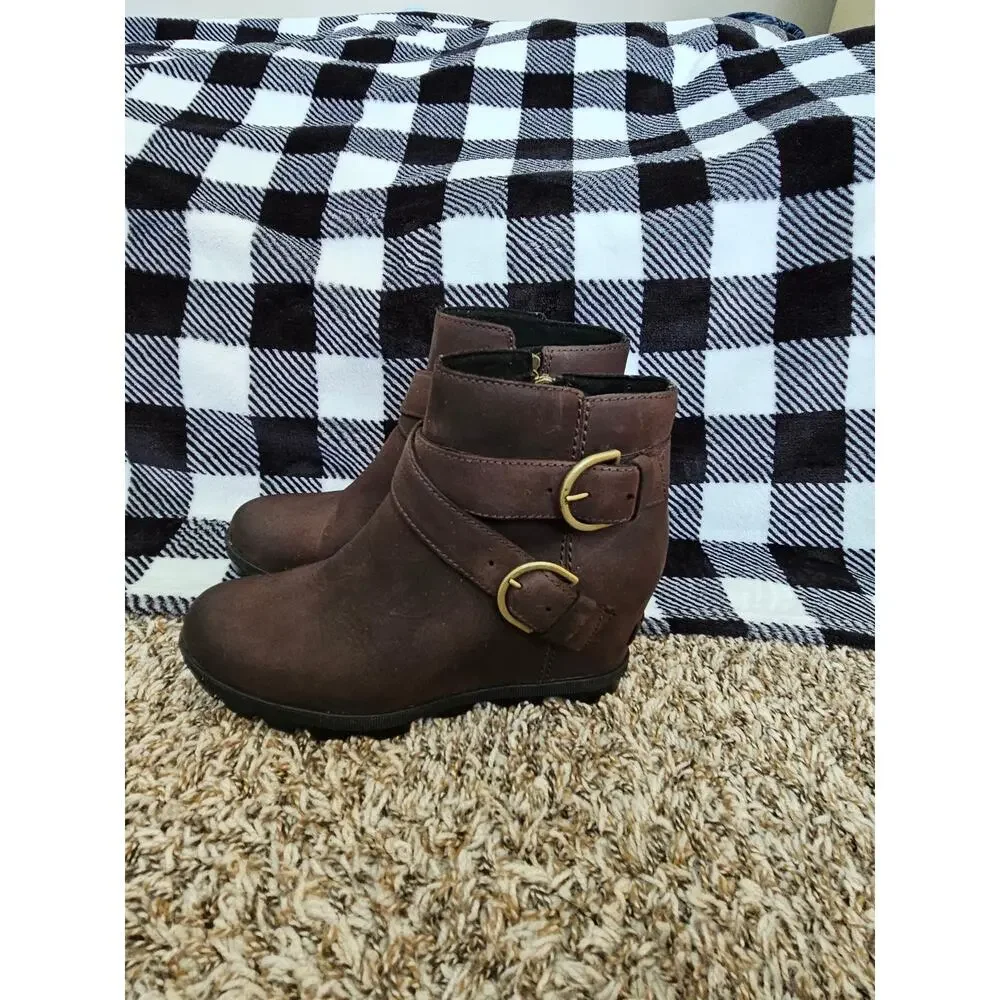 Sorel Joan of Arctic Wedge II Buckle Waterproof Leather Booties Brown Women’s 8